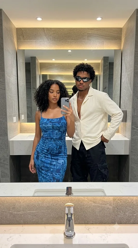 Modern Mirror Selfie Edit